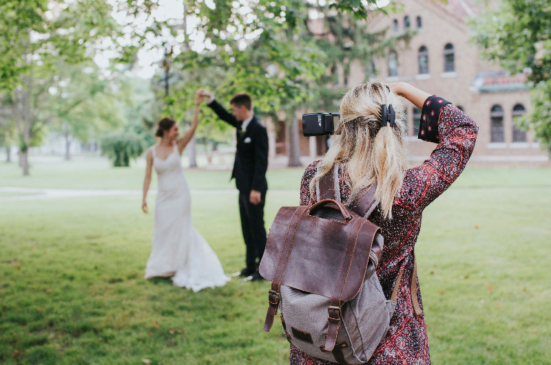 Essential Tips for Capturing Stunning Wedding Photos