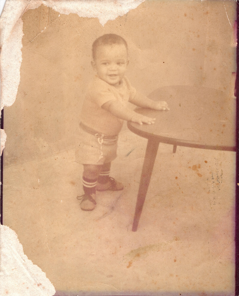 Why AI Can’t Replace Human Photo Restoration